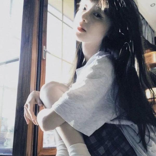 费家有女
